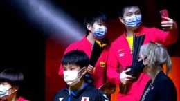凌晨0點! 中國乒乓球迎喜訊: 恭喜樊振東孫穎莎, 球迷齊聲點贊