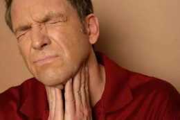 反流性食管炎與咽炎有什麼區別？反流性食管炎能根治嗎？