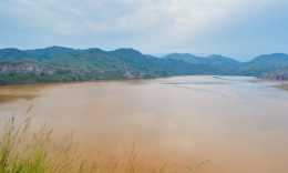 非洲最詭異“殺人湖”，表面很普通，曾悄無聲息帶走2千多人生命