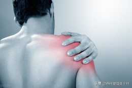 肩膀疼痛，並非肩周炎！這2種常見的原因，不可忽視