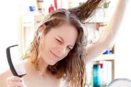天冷洗頭“吹乾”還是“自然風乾”？很多人還不知道，難怪又油又掉髮